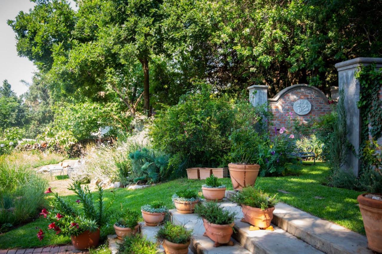 Shepherd'S Corner Guest House Йоханесбург Екстериор снимка