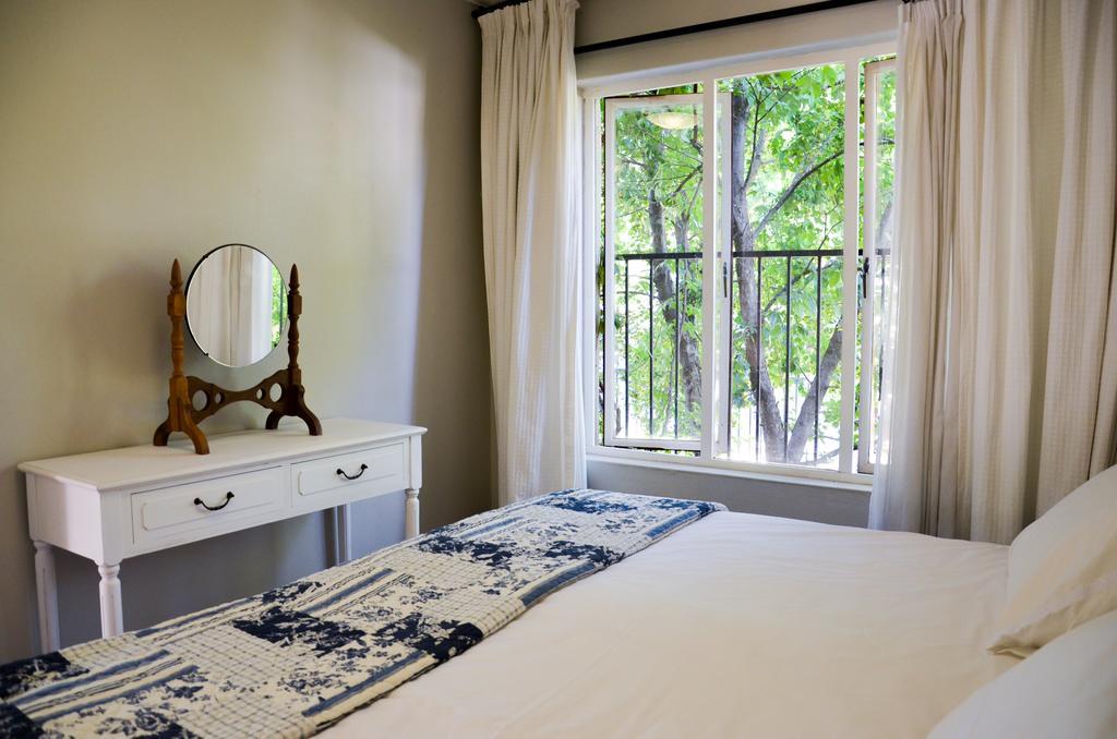 Shepherd'S Corner Guest House Йоханесбург Екстериор снимка