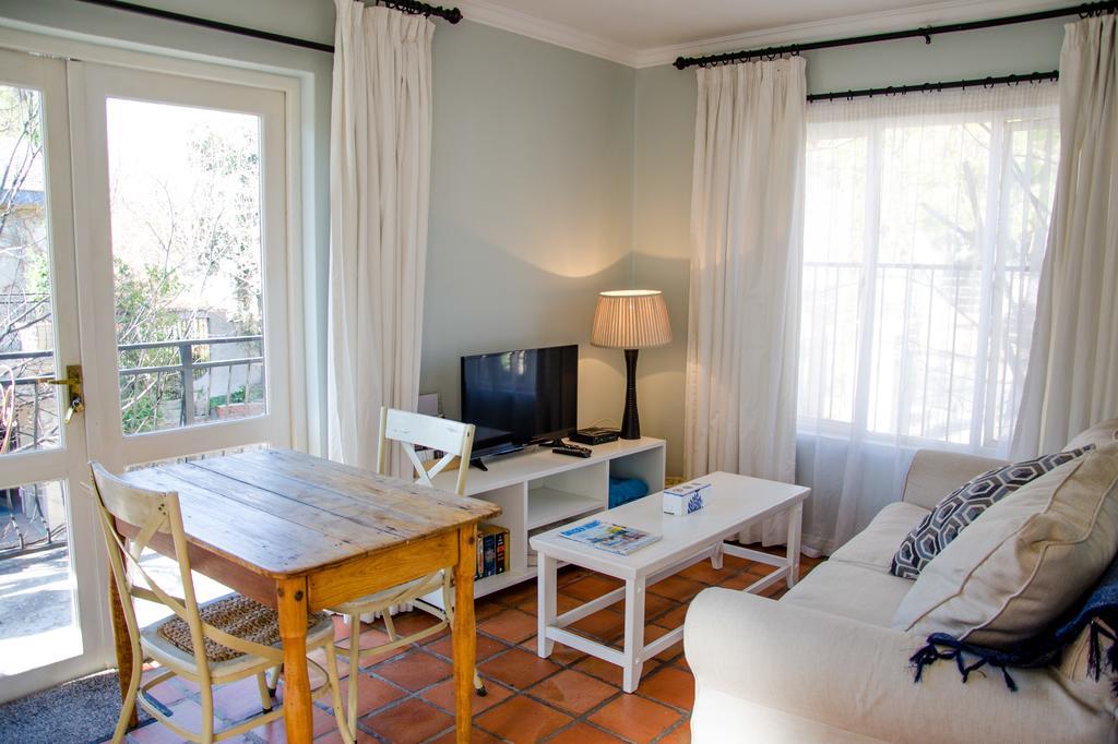 Shepherd'S Corner Guest House Йоханесбург Екстериор снимка